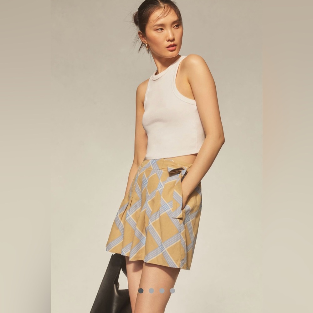 Anthropologie En Saison Isla Pleated Shorts